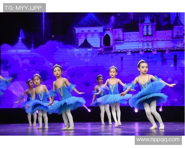 Jiejie波比控场展现风采引领潮流的全新舞台魅力与挑战