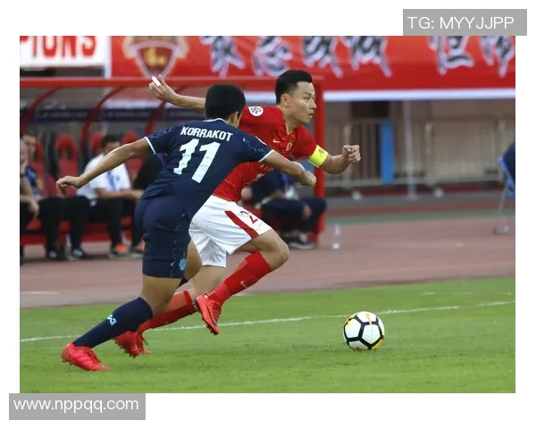 广州恒大战平首尔FC，庆南现罕见优势，亚冠小组赛出现胜平负辑实力对决