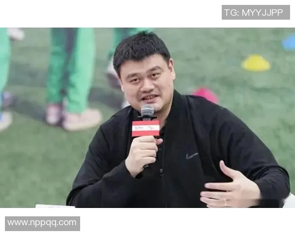 姚明宣布将开办篮球培训营，为青少年打造更多篮球机会